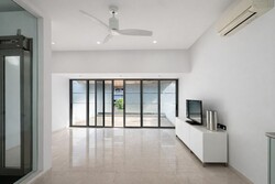 Sturdee Road (D8), Terrace #533419471